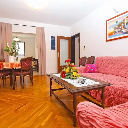 Dusanka 1300 Apartament