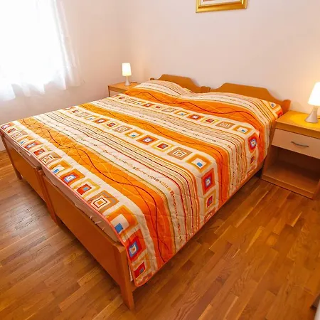 Dusanka 1300 Apartament
