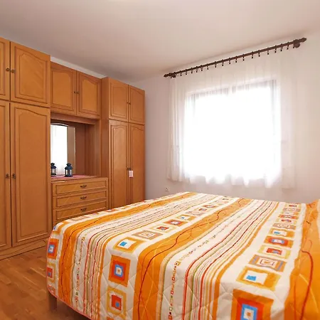 Apartament Dusanka 1300 *