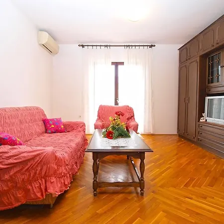 Dusanka 1300 Apartament *
