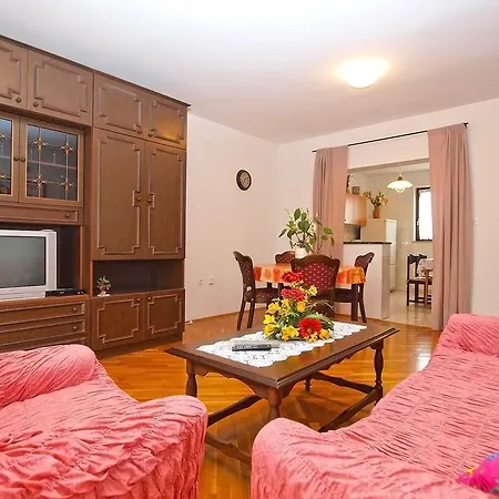 Dusanka 1300 Apartament Fažana